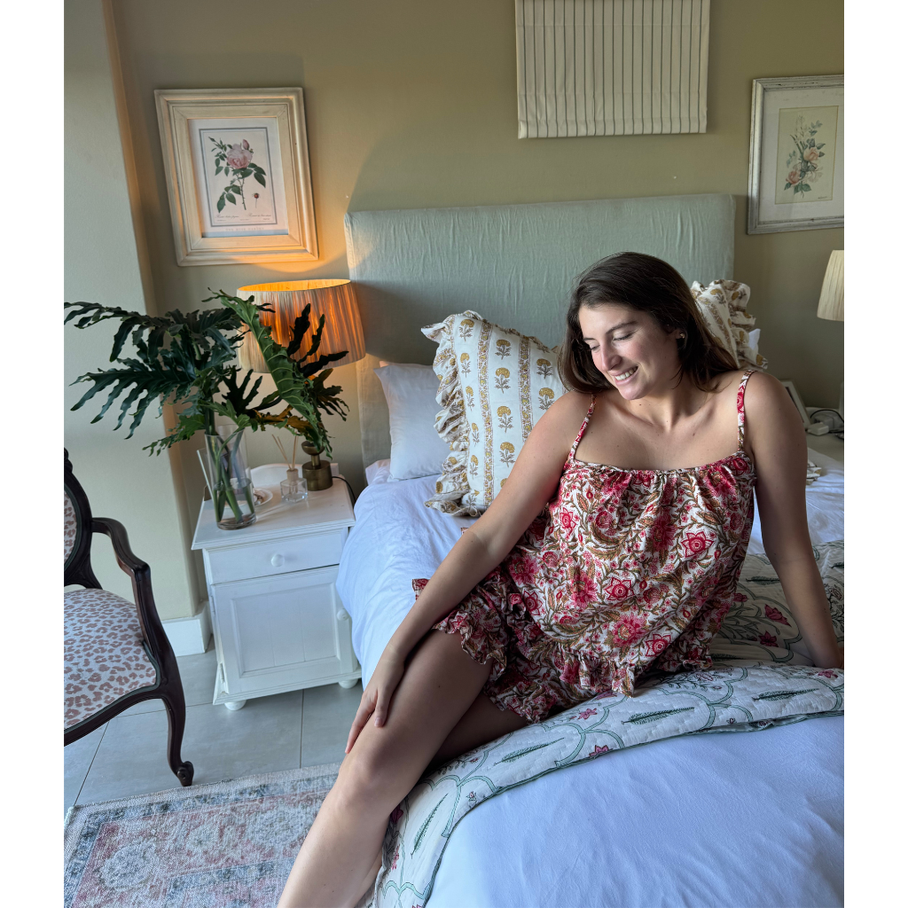 Red Botanica set in style Rosie