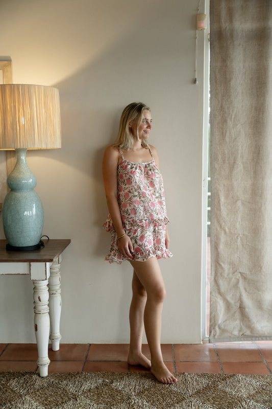 Light floral in style Rosie
