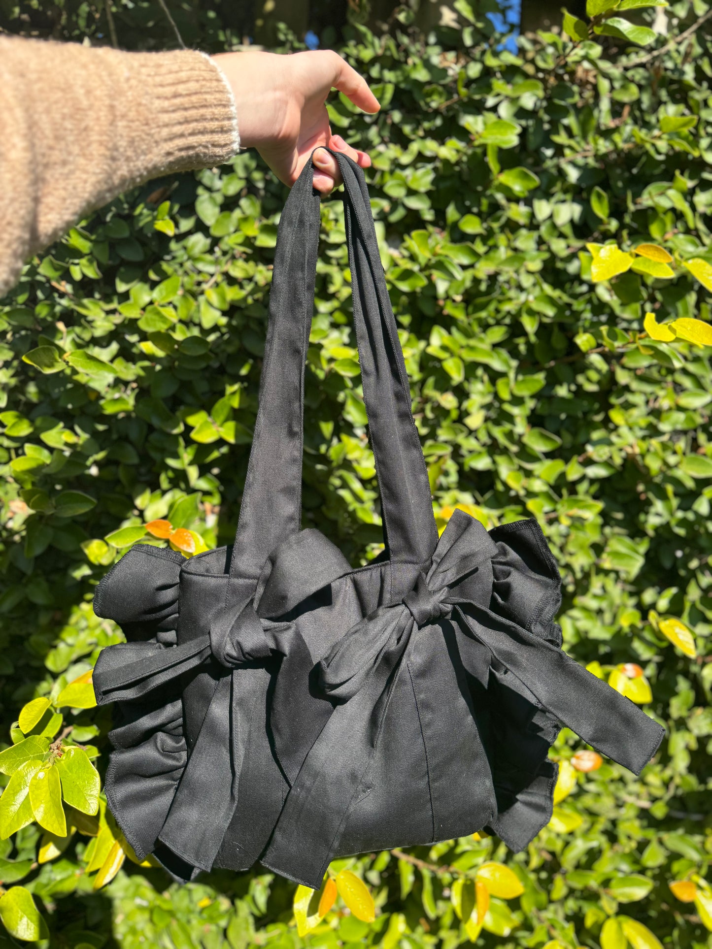 Mini Everything Bag in solid Black